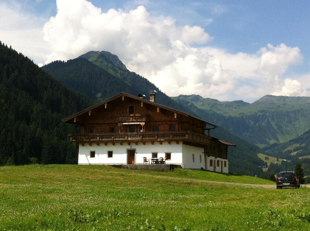 Alpenbauernhaus Vorderbrandthof Saalbach-Hinterglemm Dış mekan fotoğraf